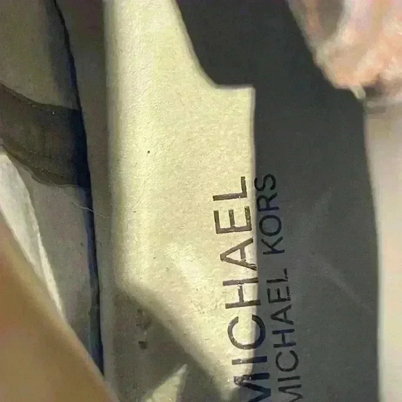 Micheal Kors Salem Luggage Brown Suede Leather Ankle booties Boots size 9.5M - Picture 8 of 12